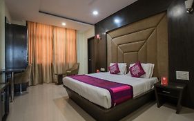 Capital O 1546 The Sensation Hotel