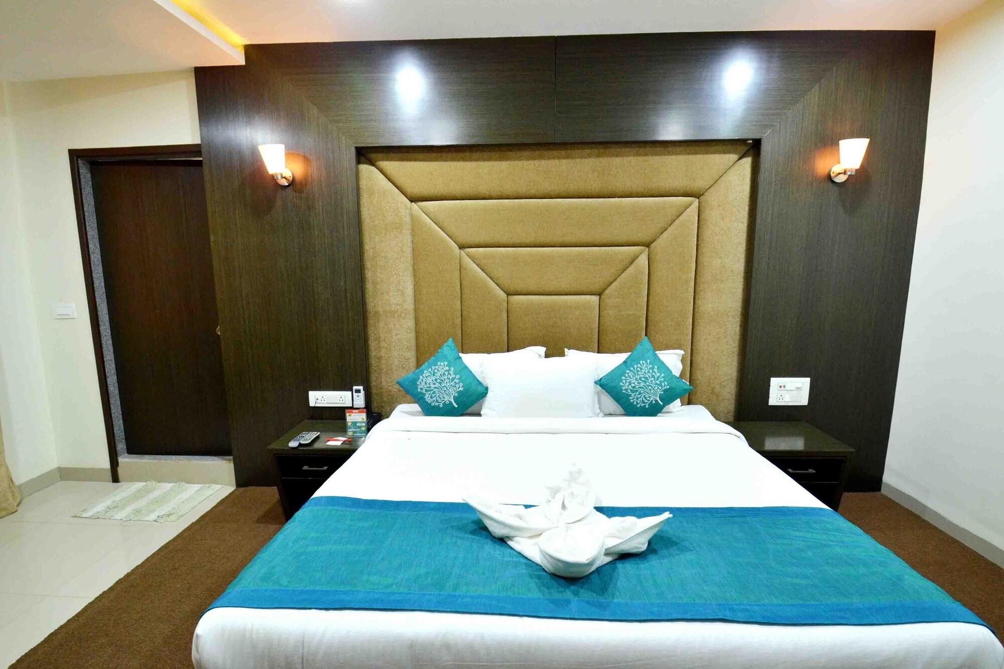 Capital O 1546 The Sensation Hotel Indore Exterior foto