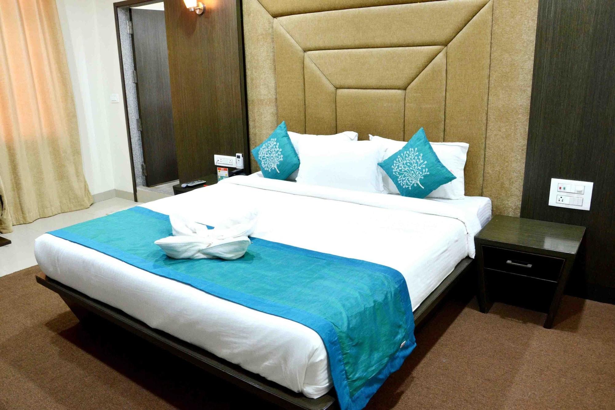 Capital O 1546 The Sensation Hotel Indore Exterior foto